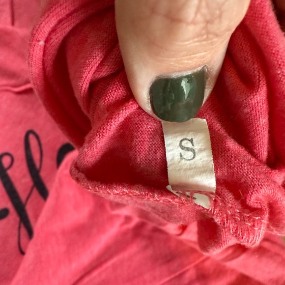 Pink Sleeveless Top with 'Hakuna Matata' Print Size Small - Picture 2 of 3